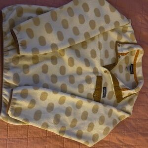 Patagonia Cream and Tan Fleece Pullover